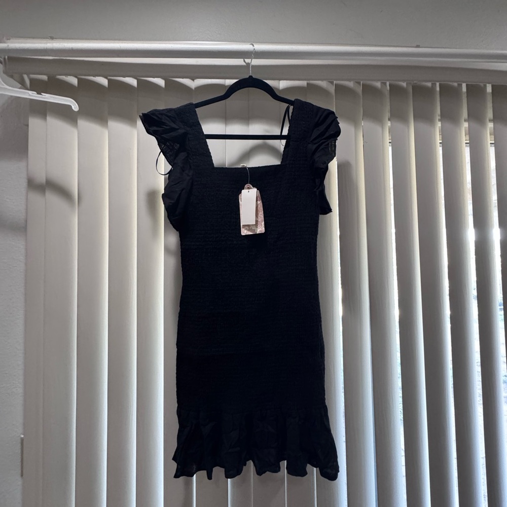 Band of Gypsies Black Ruffled Skeeved Body-con Dress
